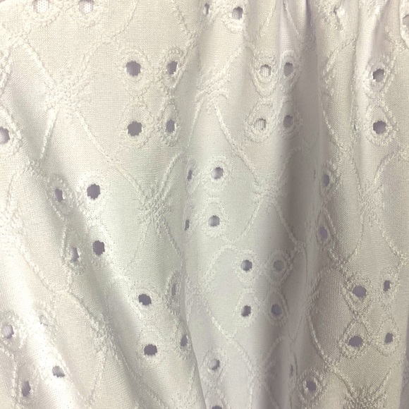Derek Heart white eyelet lined top NWT size S - Picture 7 of 9